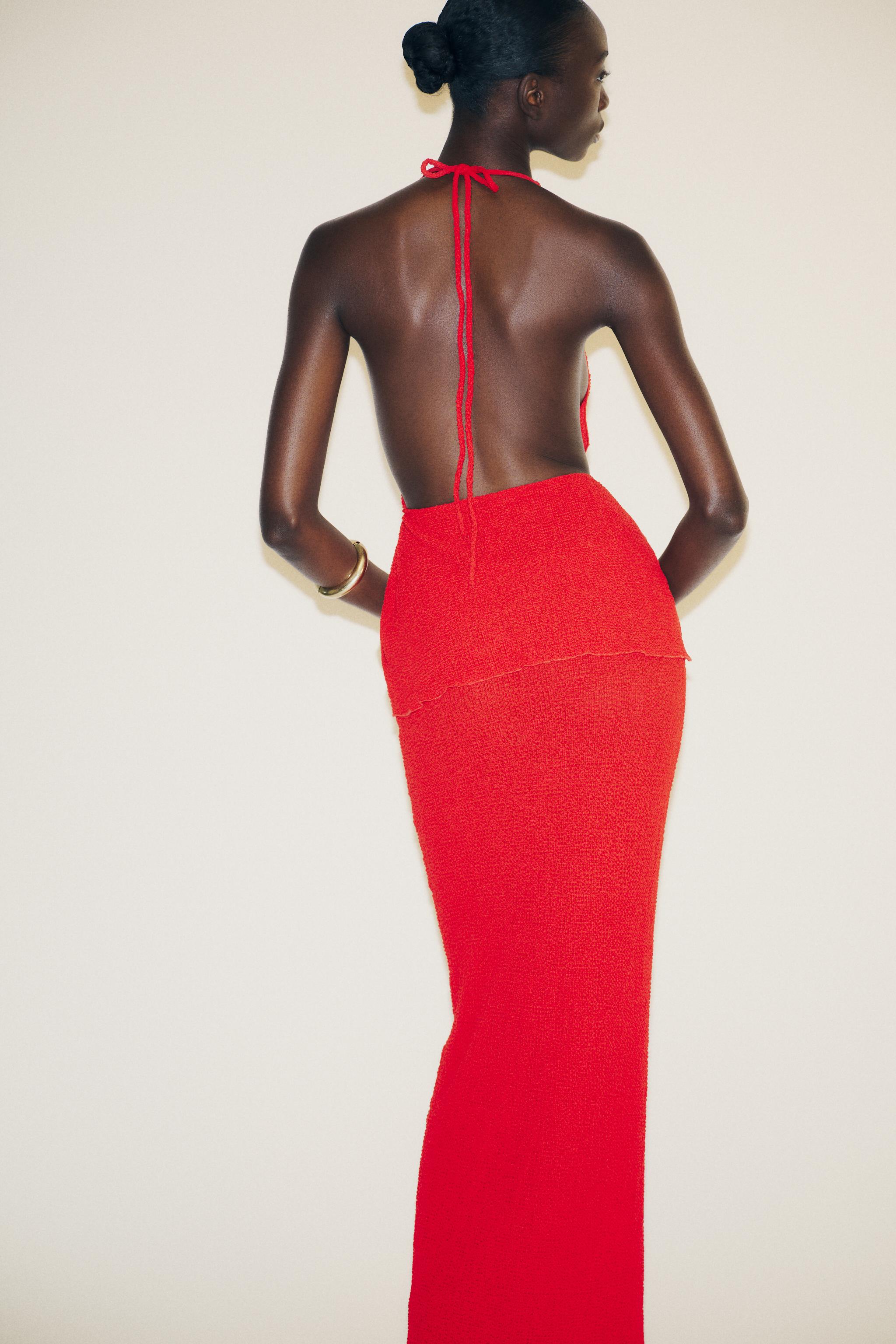 MULTI-POSITION LAYERED TEXTURED TOP